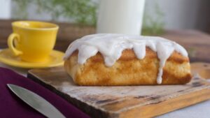 Bolo de ameixa com banana