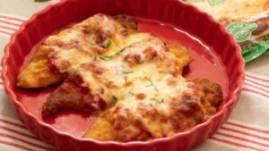 Filé de Frango à Parmegiana com Queijo Mussarela