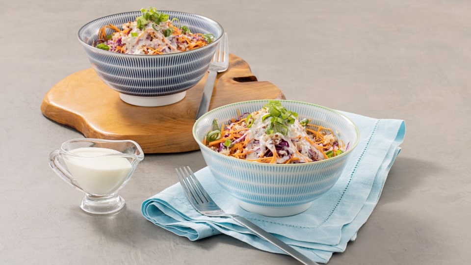 Salada de Quinoa com Molho de Iogurte