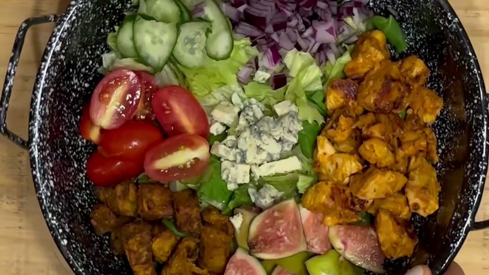 Molho de Iogurte para Salada de Legumes com Frango